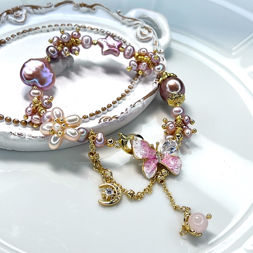 Handmade Freshwater Edison Heart ❤️ Star ⭐️ Butterfly 🦋 Pearl Flower 🌺 Bracelet - Picture 2 of 3